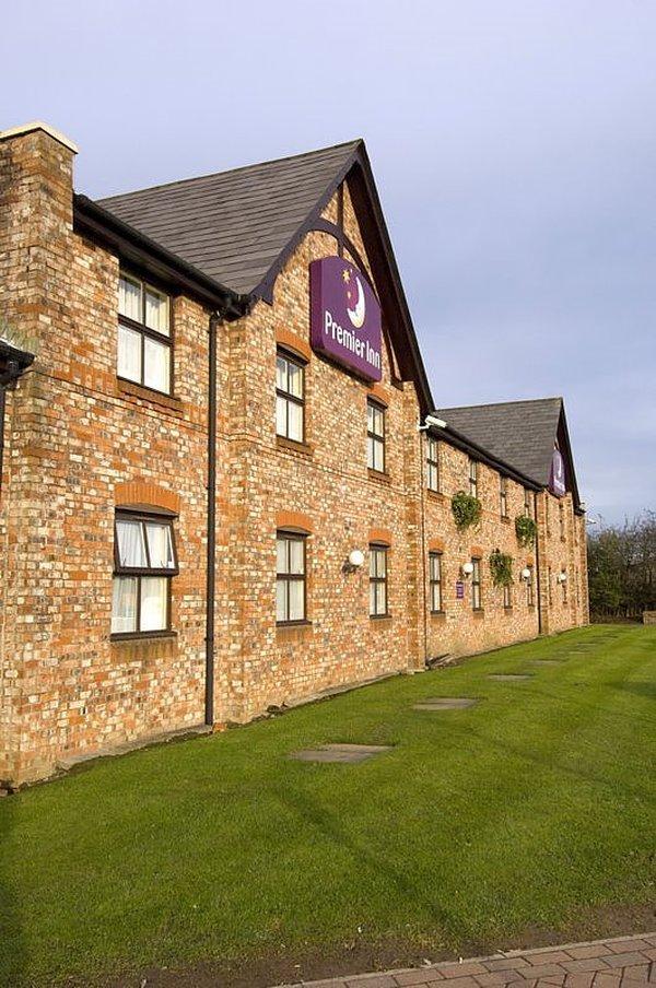 Premier Inn Premier Inn Wigan Bagian luar foto